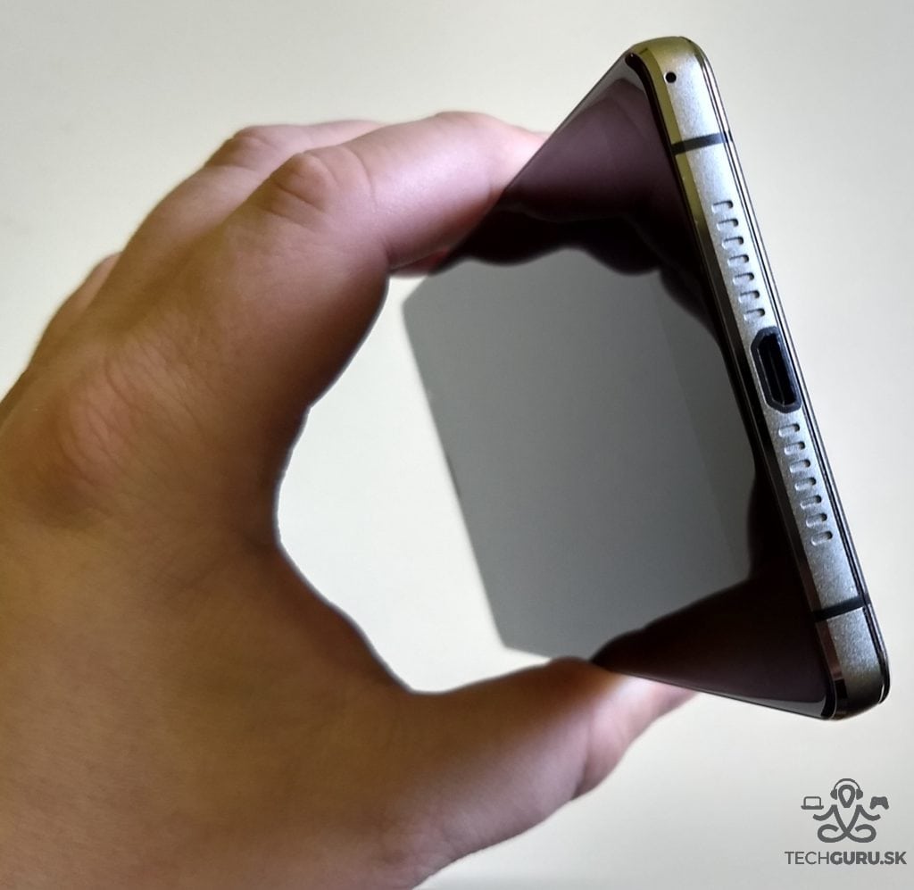 Archos 55 Diamond Selfie spodná časť