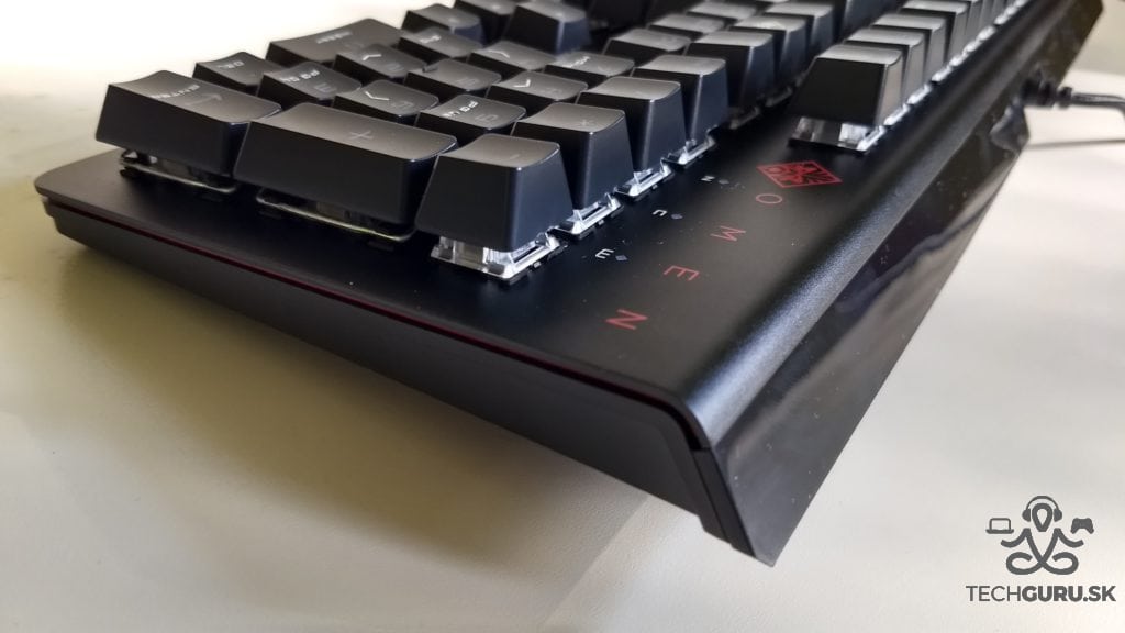 Omen 1100 detail