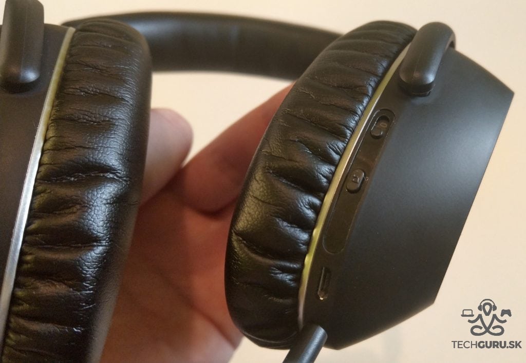 Sennheiser PXC 550 fyzické ovládanie
