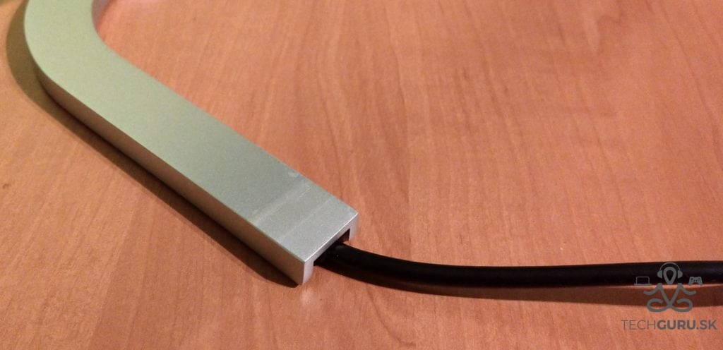 AOC PDS271 stojan