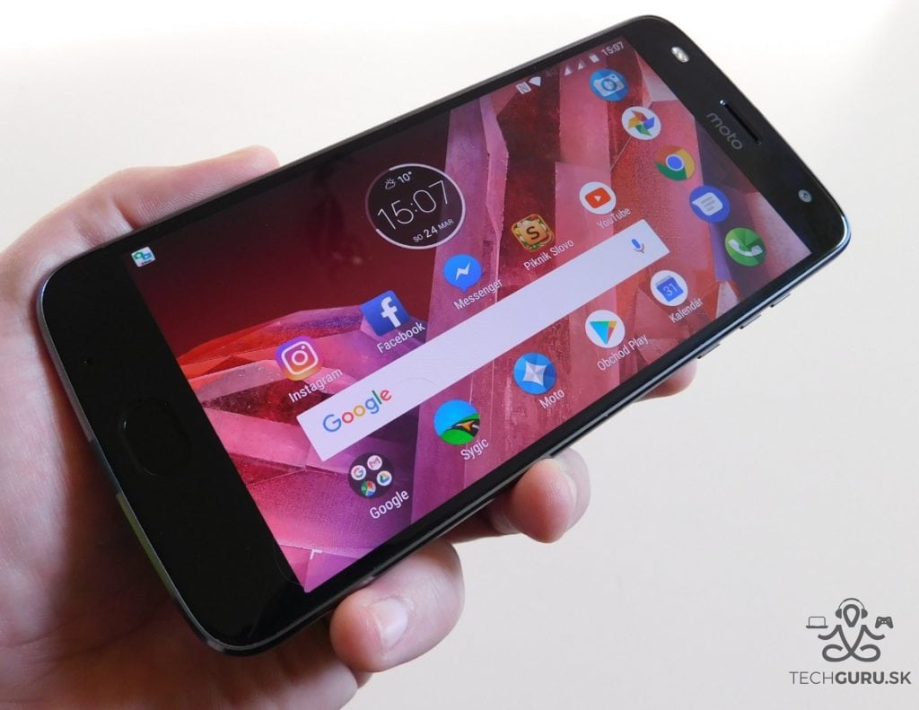 Motorola Moto Z2 Play a motomods - na ležato