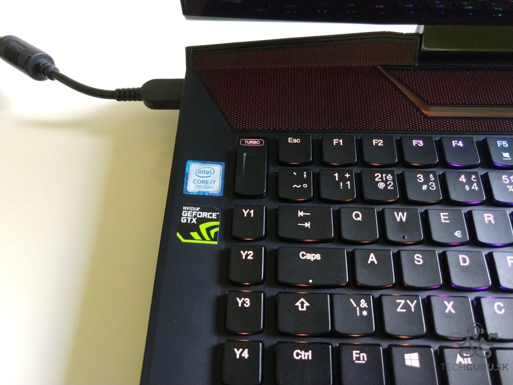 Lenovo Legion Y920 recenzia 16