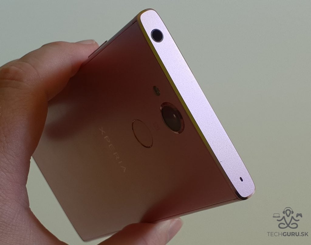 Sony Xperia XA2 recenzia 06