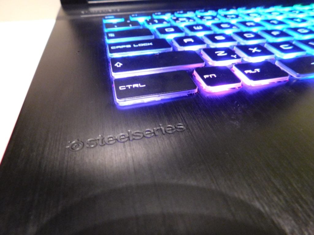 MSI GE73 Raider RGB 07