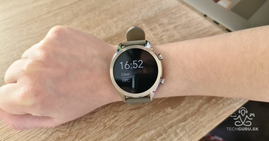 Smart hodinky TicWatch C2 recenze