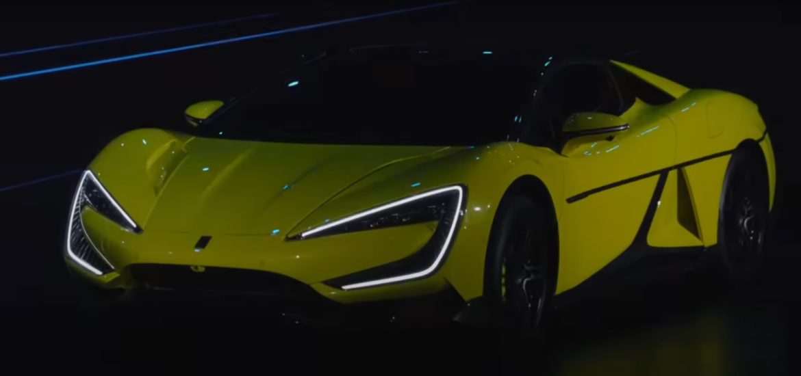 ÄŒÃ­nske BYD predstavilo elektrickÃ½ Å¡portiak U9, ktorÃ½ tancuje a skÃ¡Äe. HodÃ­Å¡ mu kostiÄku?