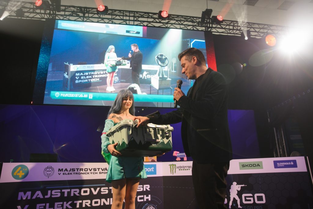 4ka MSR 2023: Nitriansky Autosalón ovládli ešporty – spoznali sme majstra SR v hre CS:GO