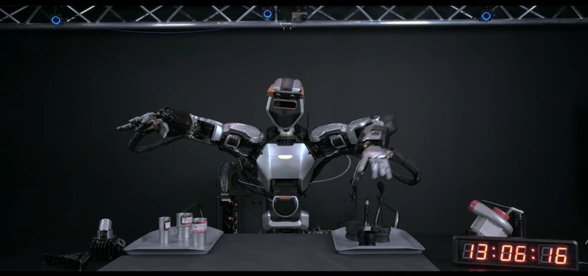 Phoenix je robot, Äo sa rÃ½chlo uÄÃ­ a nestojÃ­ veÄ¾a