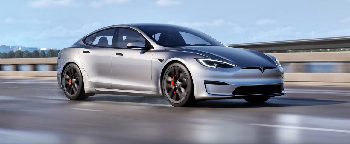 Tesla krádež obchodného tajomstva