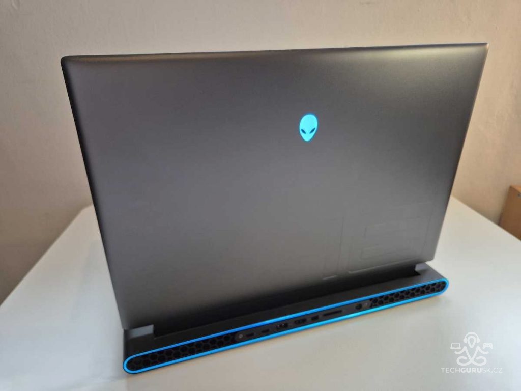 RECENZIA:  pičkový Alienware 18r2. Kúpil by si ho Sheldon?