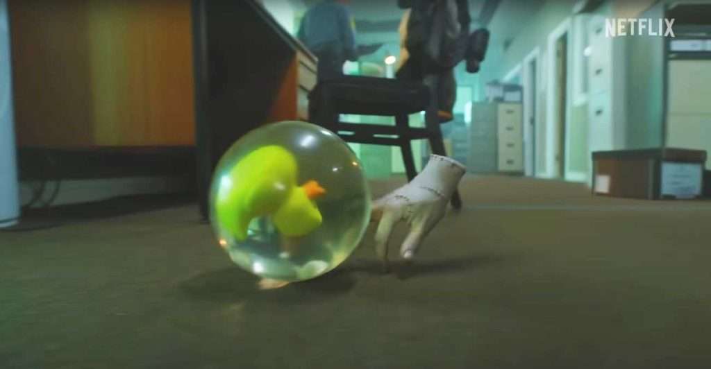 VIDEO: 2. séria Wednesday nasadzuje Lady Gaga a Buscemiho. Čaká nás temná jazda