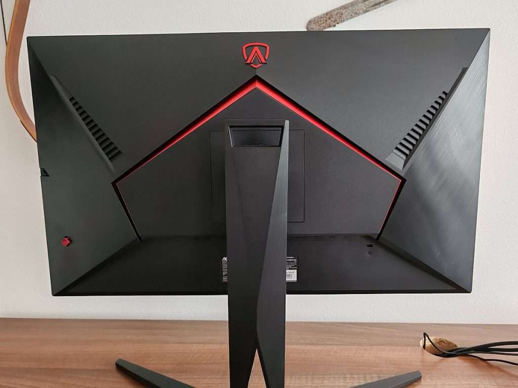 AOC AGON AG275QZN, pohľad zozadu.