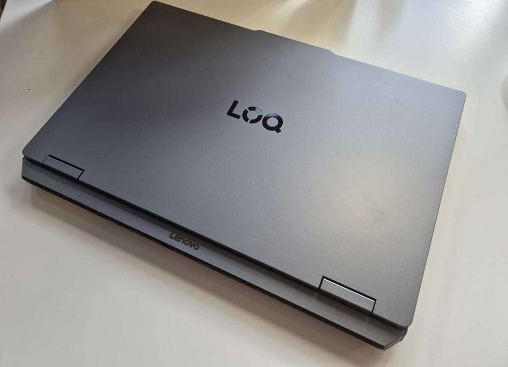 Lenovo LOQ 17.
